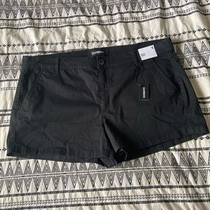 BRAND NEW Express mid rise shorts size 16